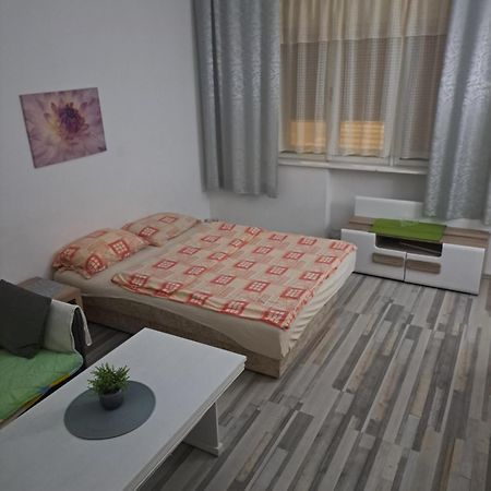 Apartment Capital Town Vk 14 Novi Sad Exterior photo